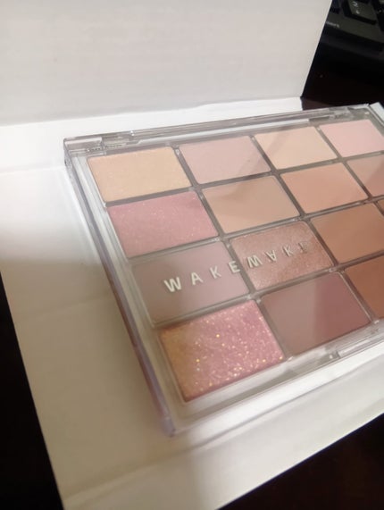 ソフトブラーリングアイパレット/wakemake/アイシャドウパレットを使ったクチコミ(1枚目)