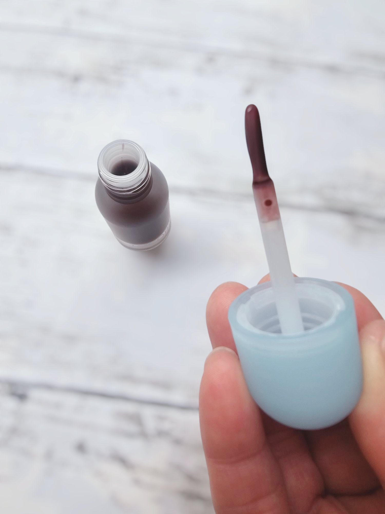 ジューシーベリープランピングリップオイル/TOCOBO/リップグロスを使ったクチコミ（2枚目）