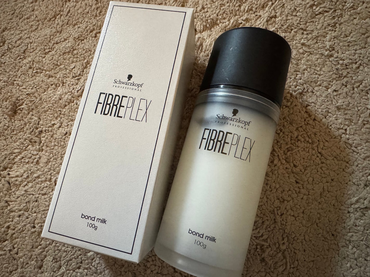 ファイバープレックス ボンド ミルク/シュワルツコフ プロフェッショナル/ヘアミルクを使ったクチコミ(1枚目)
