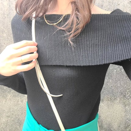 myp ♡ フォロバします! on LIPS 「【牛革100%ハンズフリーバッグ/ゴールド】スマホのみならずお..」(7枚目)