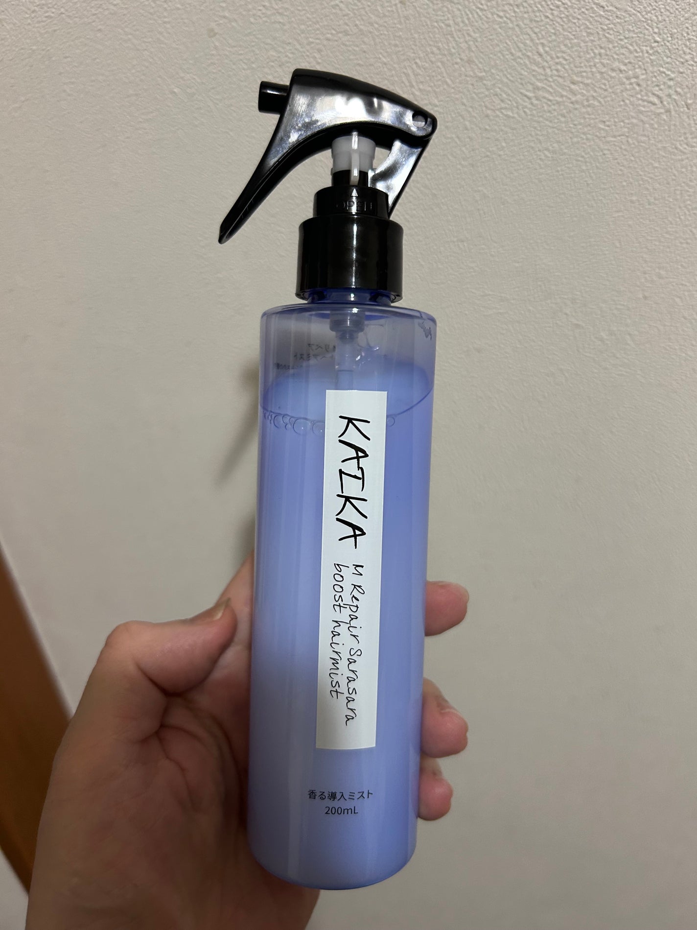 ぐらふ on LIPS 「カイカMリペアさらさらブーストへアミストを使ってみました香りが..」(1枚目)