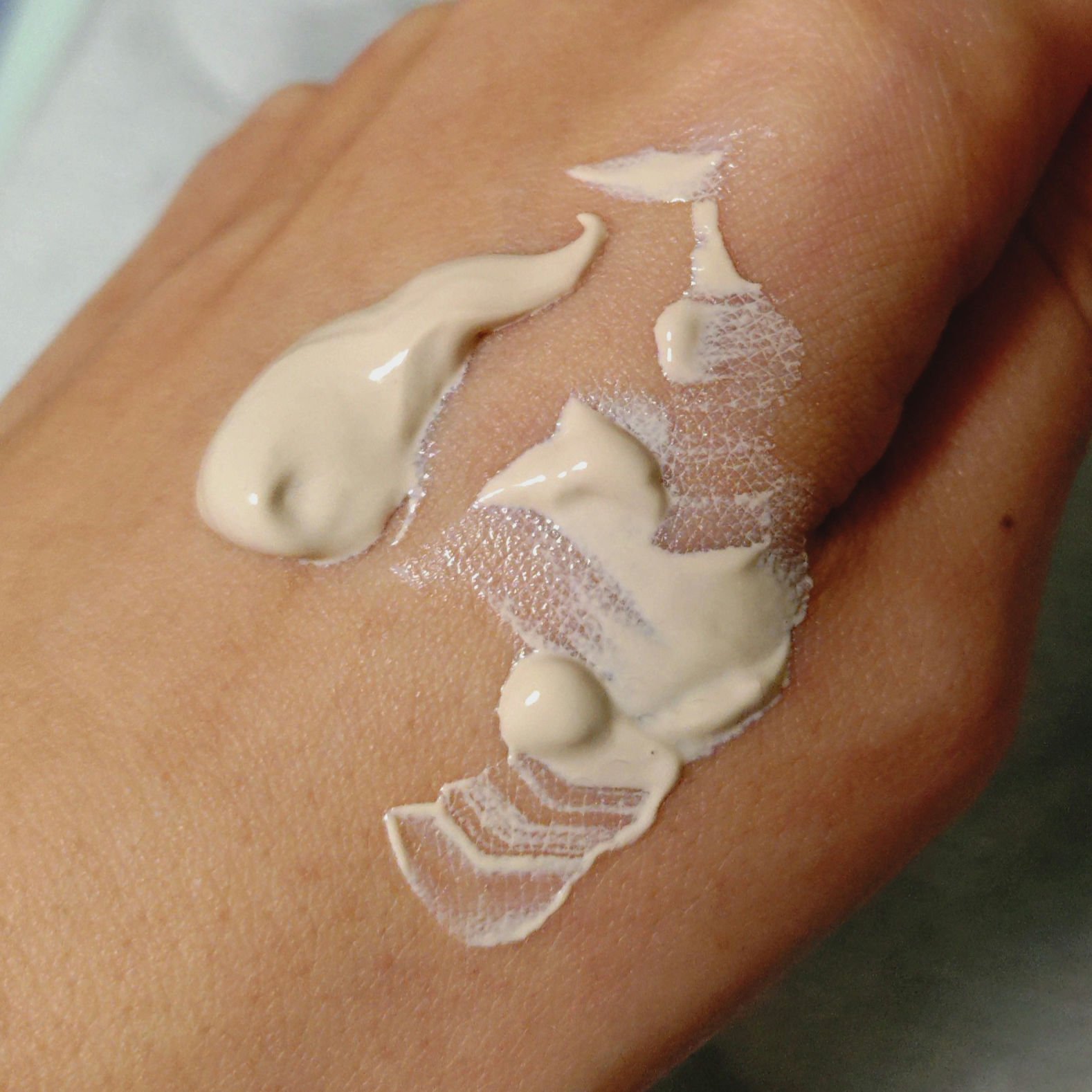 ヴェレダ エーデルワイス UVバリアクリーム/WELEDA/日焼け止めクリームを使ったクチコミ（2枚目）