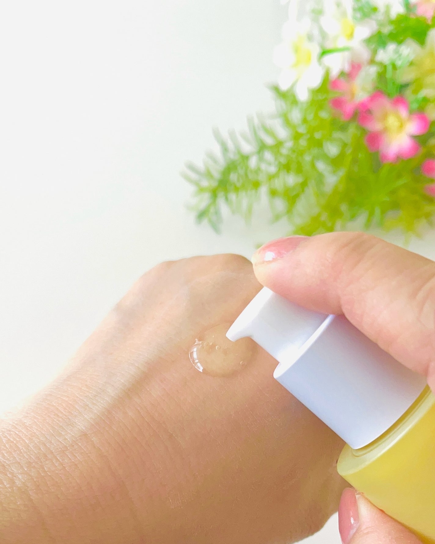 かなみ@フォロバ on LIPS 「シートマスクが話題だったリアルバリアから、待望の美容液が新登..」(4枚目)