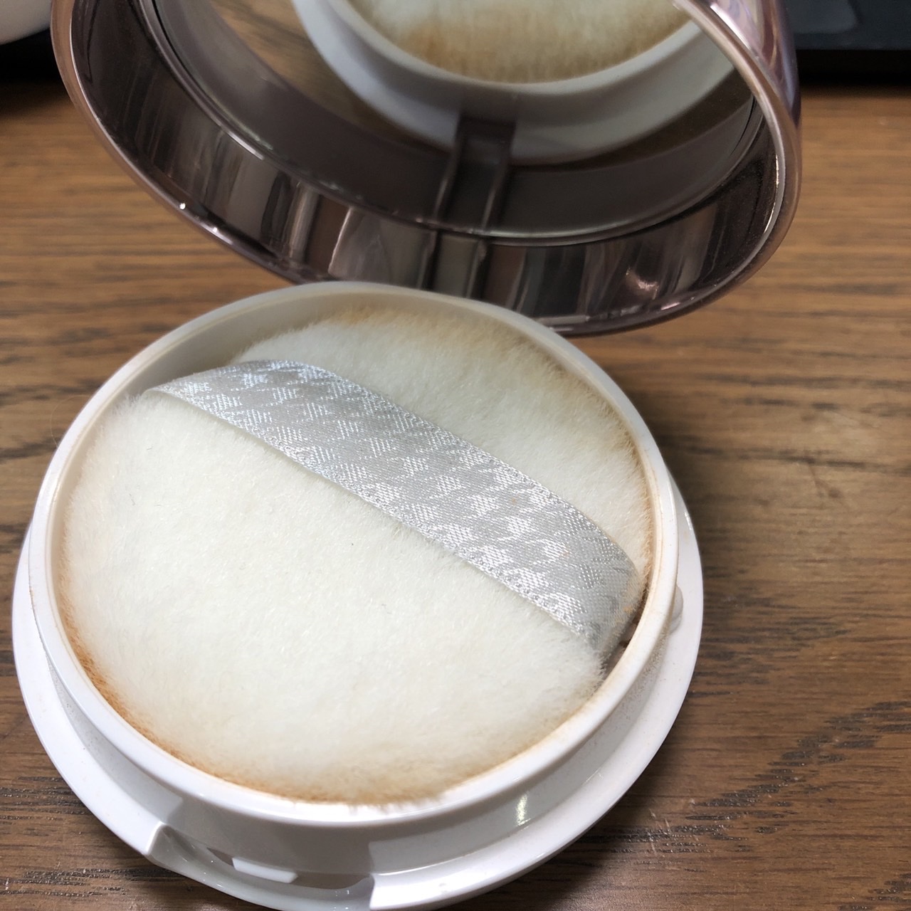 フェイスパウダー ハイカバー N マットオークル/クリアラスト/プレストパウダーを使ったクチコミ（2枚目）