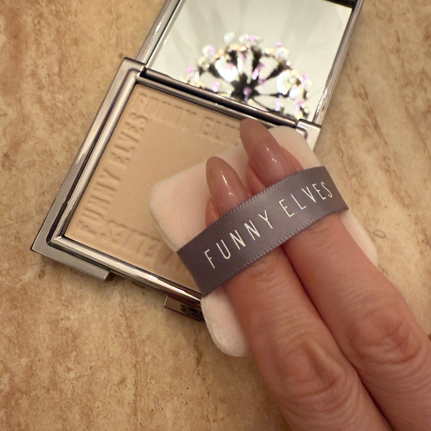 ソフトマットプレストパウダー/FUNNY ELVES方里/プレストパウダーを使ったクチコミ(2枚目)