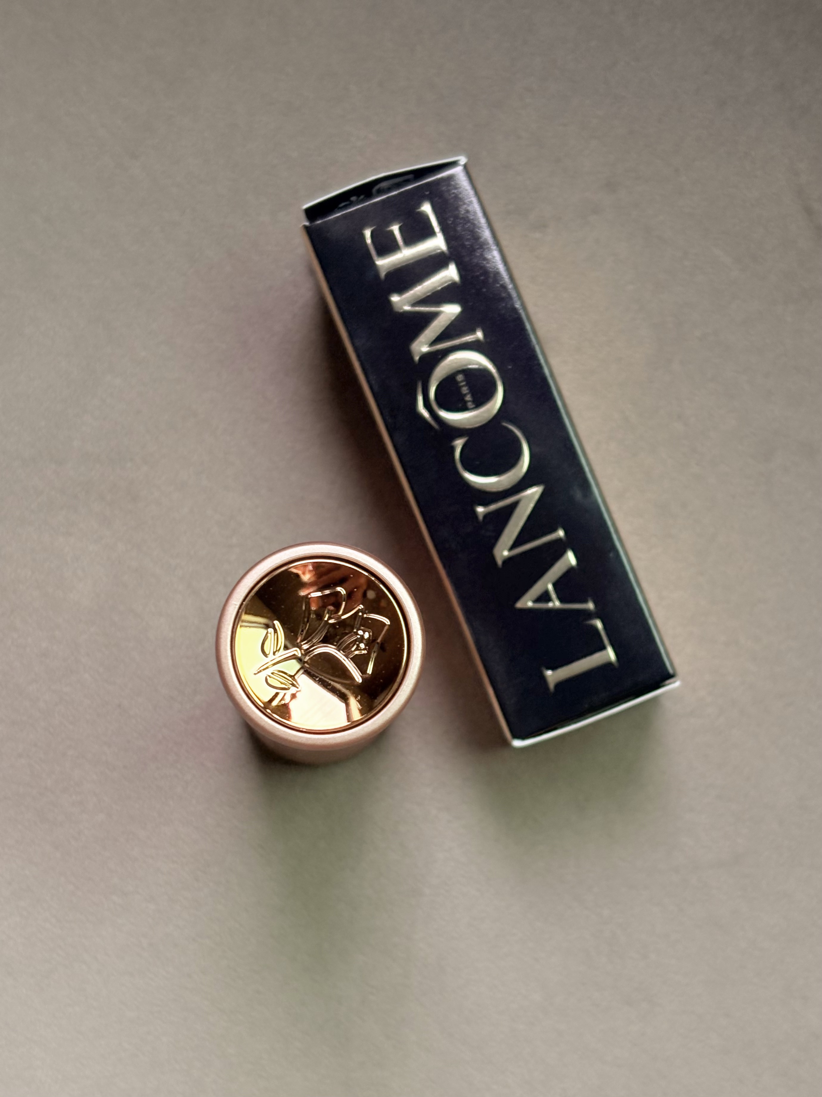 ラプソリュ ルージュ インティマット/LANCOME/口紅を使ったクチコミ（2枚目）