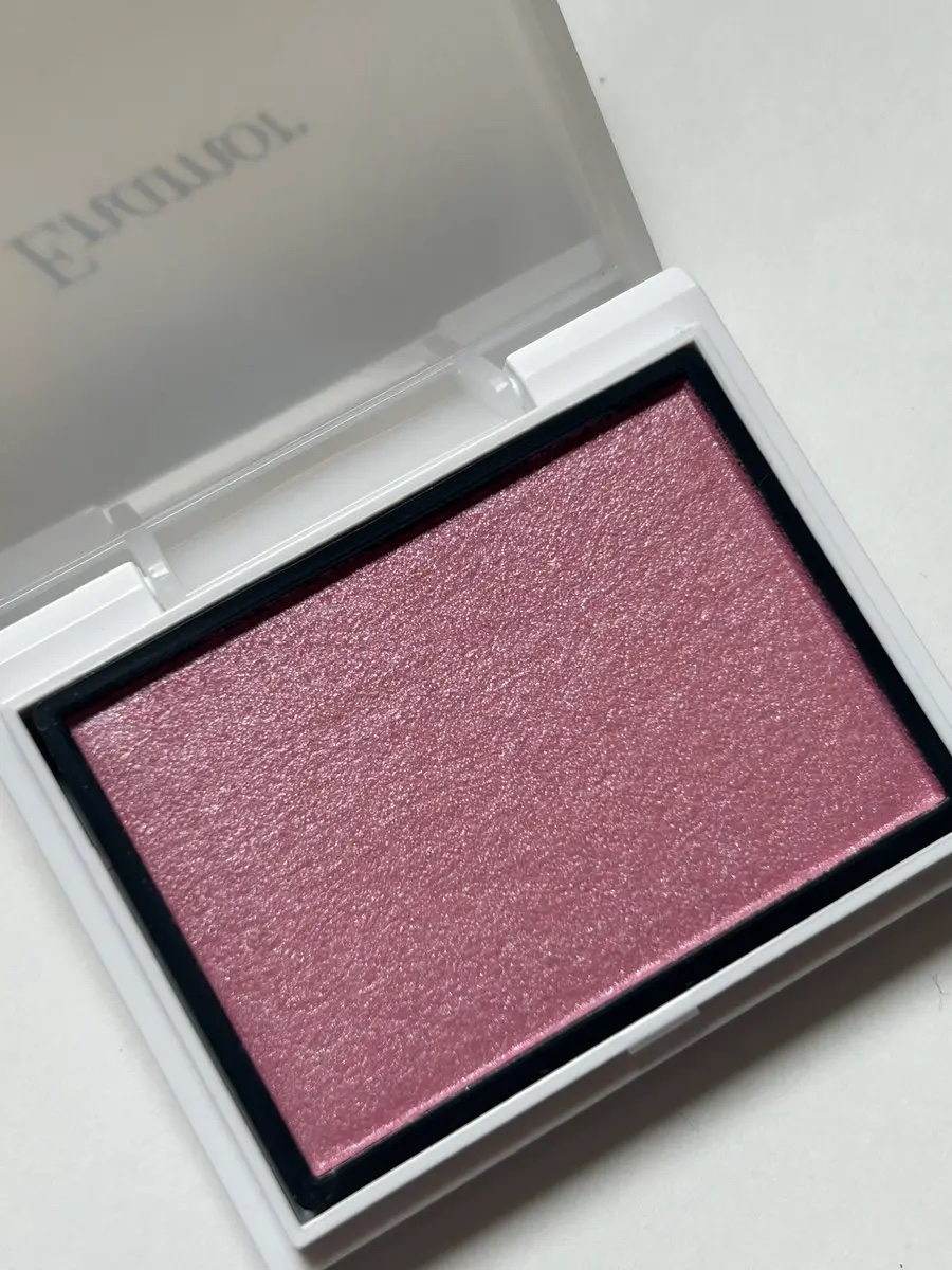 メロウメルティングチーク/Enamor/パウダーチークを使ったクチコミ（2枚目）