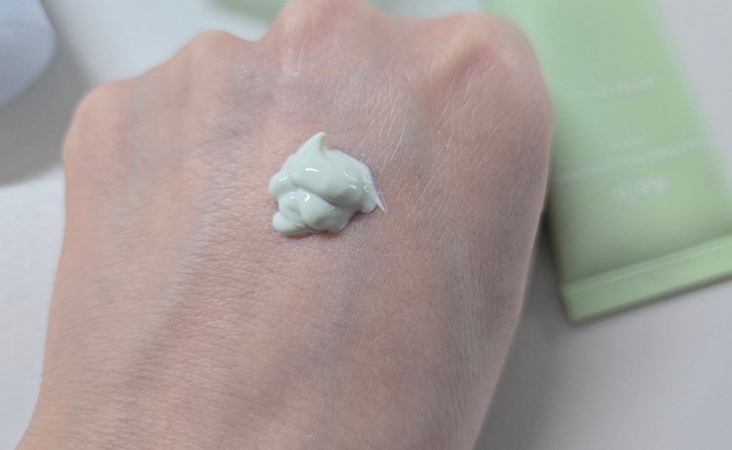 グルタチオンソームCCサンクリームトーニングチューブ/Abib /CCクリームを使ったクチコミ(4枚目)