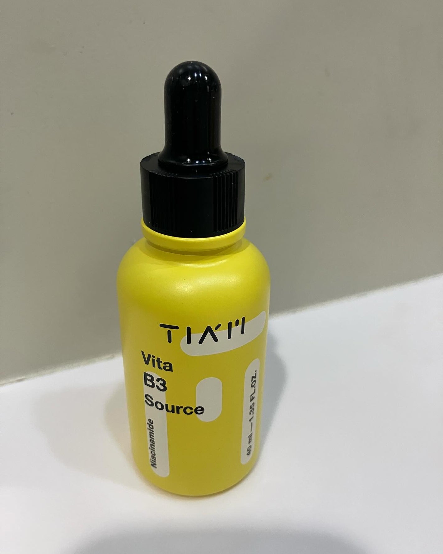 アヤ on LIPS 「VB3ソース美容液 40mlナイアシンアミド配合の美容液。ビタ..」(4枚目)