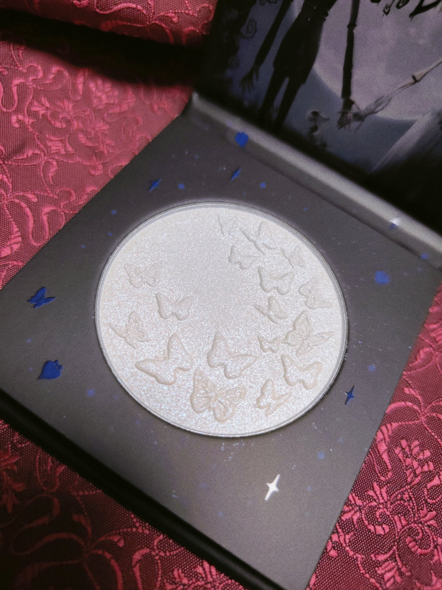 SHEGLAM BEAMING BUTTERFLY ハイライターのクチコミ「SHEGLAM
BEAMING BUTTERFLY ハイライター..」（1枚目）