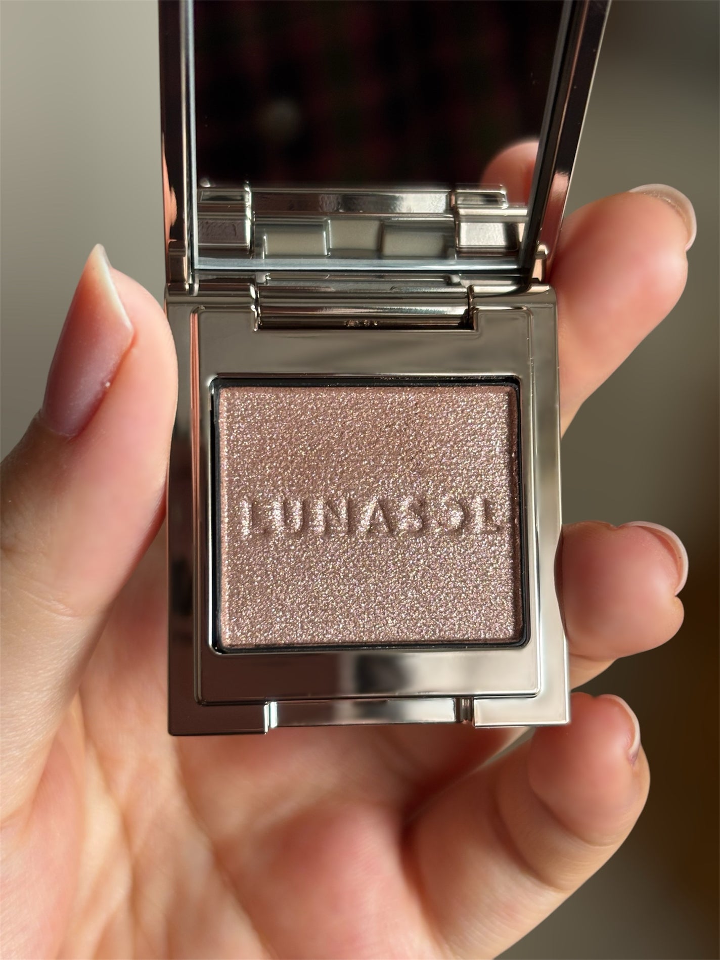 ルナソル モノアイカラーレーション/LUNASOL/単色アイシャドウを使ったクチコミ(1枚目)