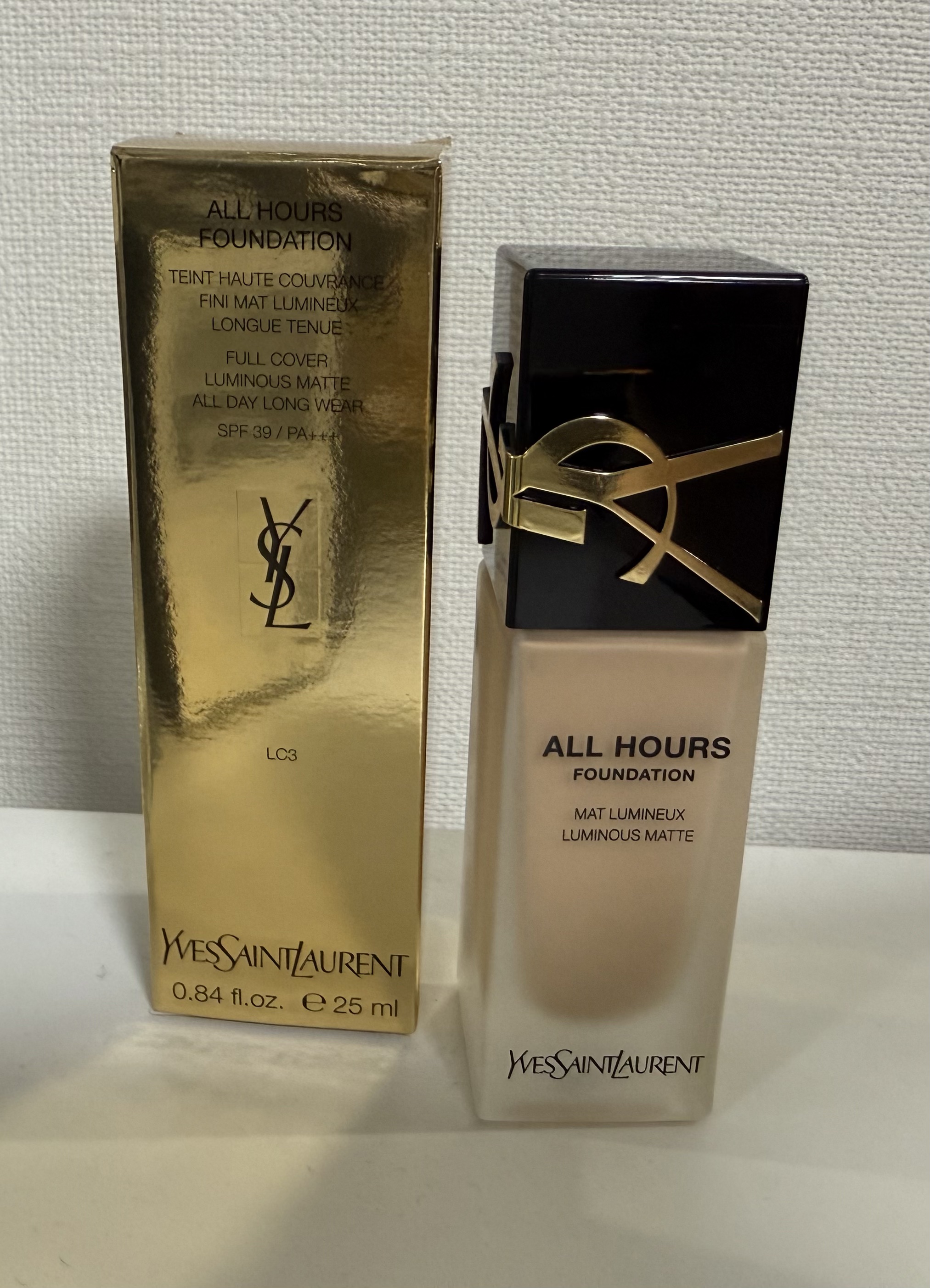 オールアワーズ リキッド LC3/YVES SAINT LAURENT BEAUTE/リキッドファンデーションを使ったクチコミ（1枚目）