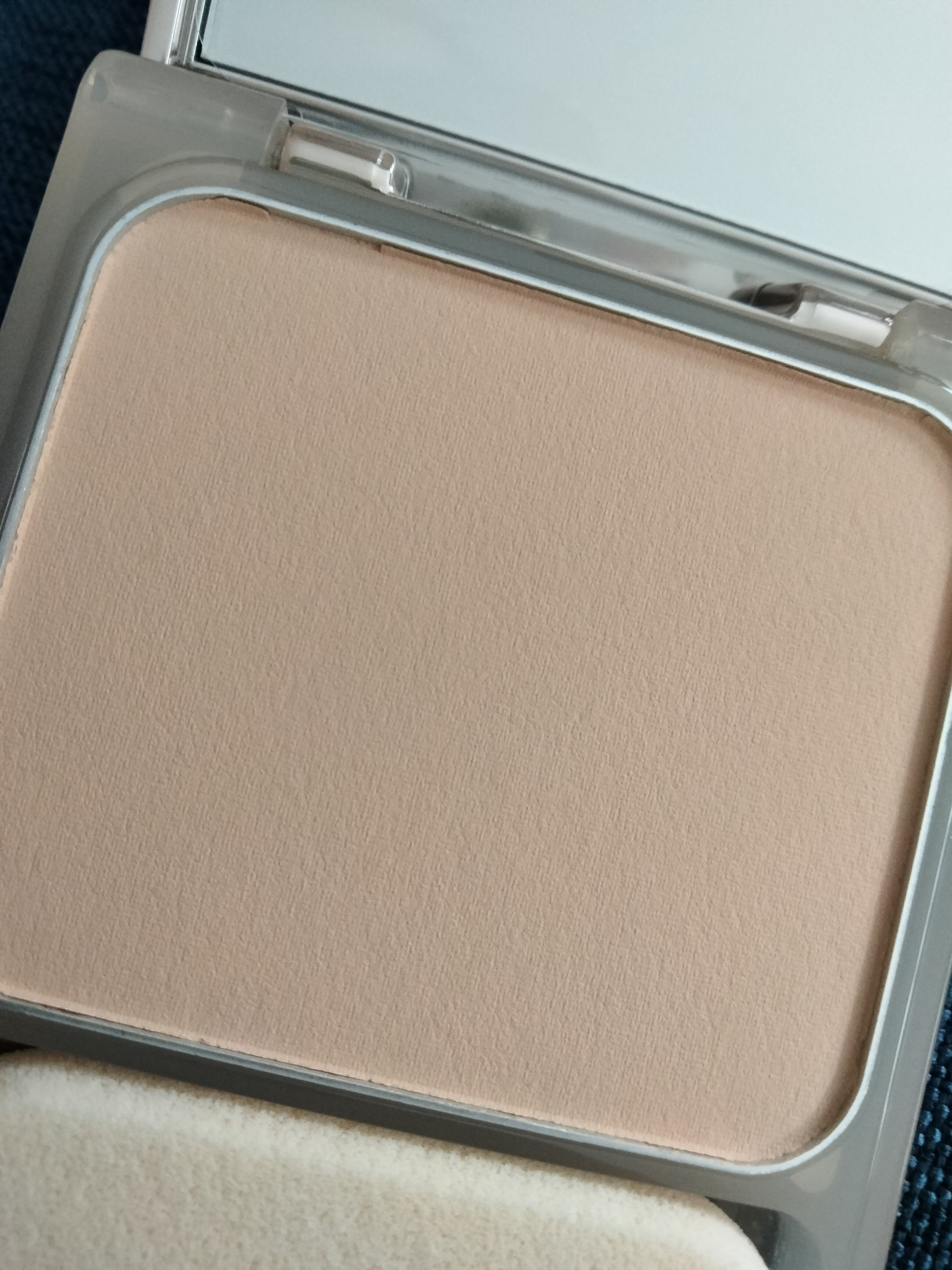 フェザライズオン パウダー/excel/パウダーファンデーションを使ったクチコミ（3枚目）