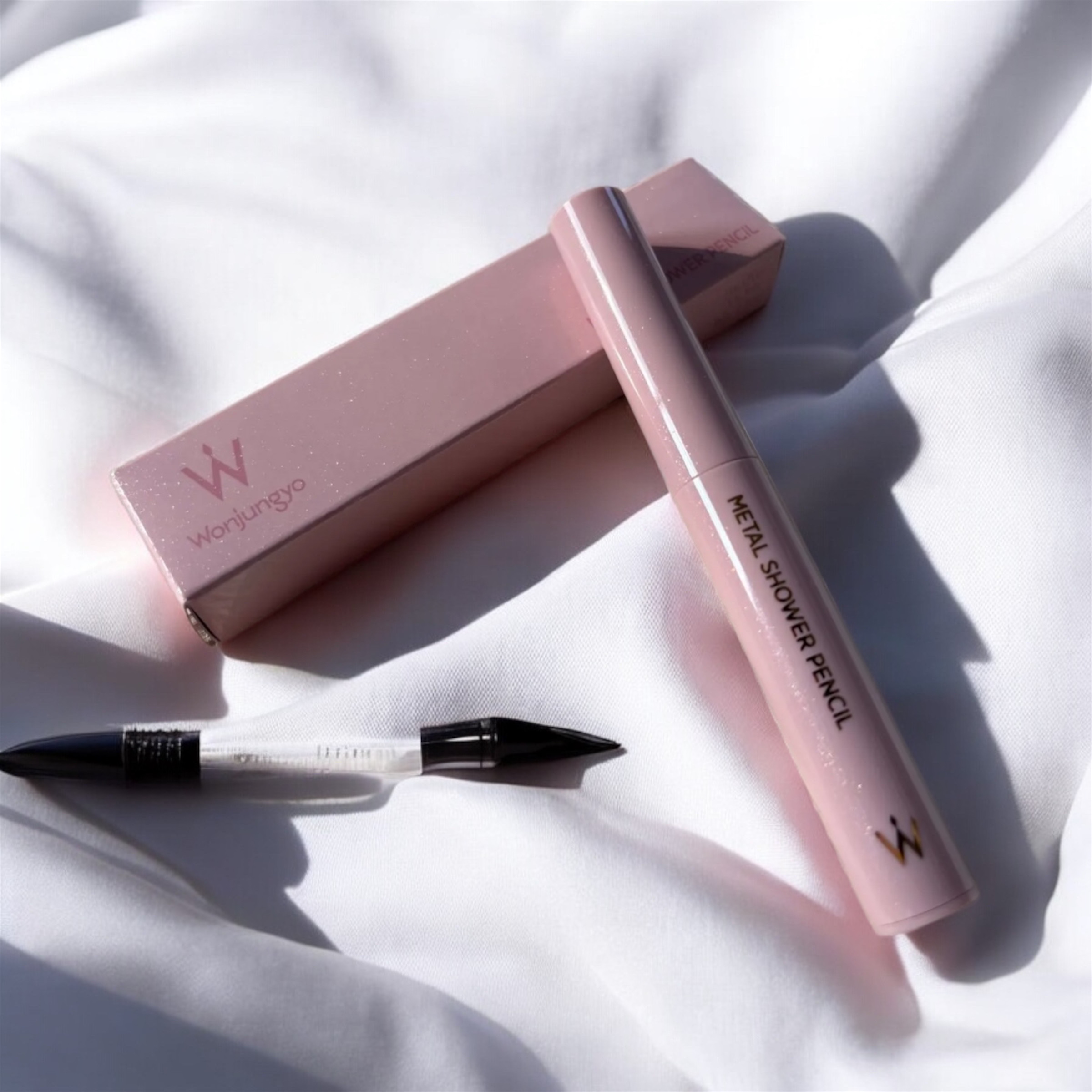 ウォンジョンヨ　メタルシャワーペンシル/Wonjungyo/スティックアイシャドウを使ったクチコミ（2枚目）