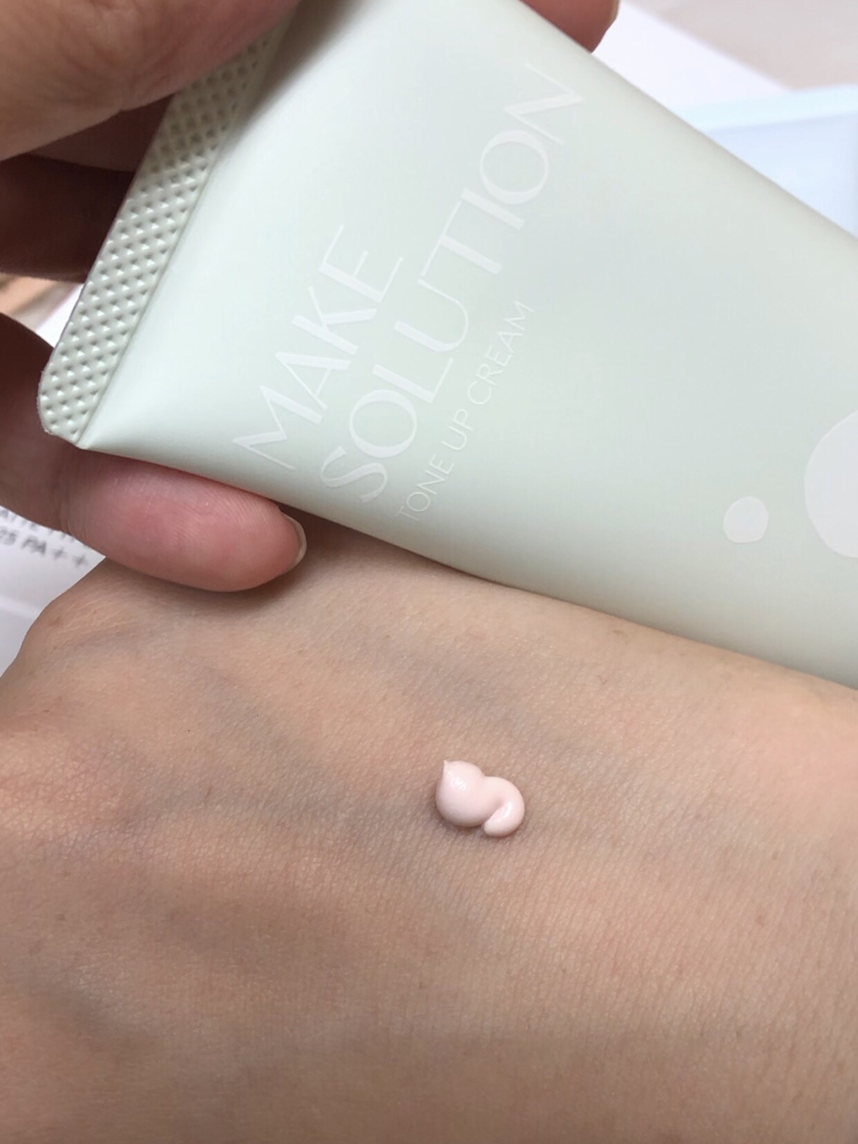 トーンアップクリーム グロウ/メークソリューション/化粧下地を使ったクチコミ（2枚目）