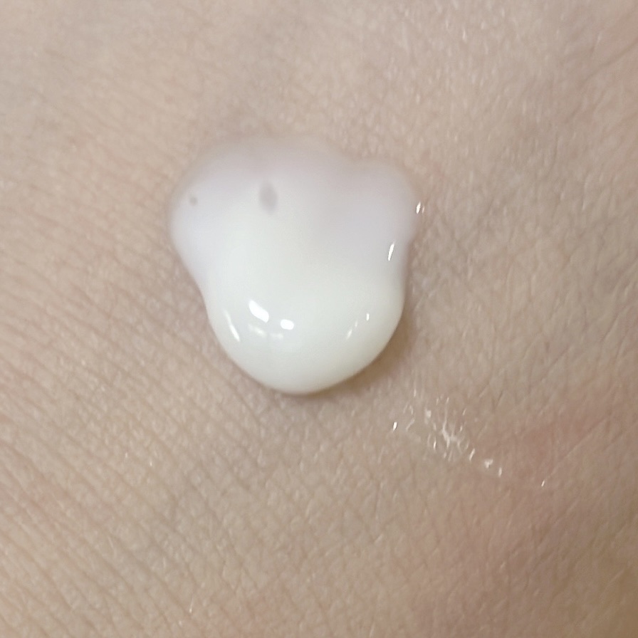 ロレッタ メイクアップミルク(グラマラス)のクチコミ「ゆるふわウエーブをしっとりキープ✨

ロレッタ
メイクアップミルク グラマラス

私はデジパか.....」（3枚目）