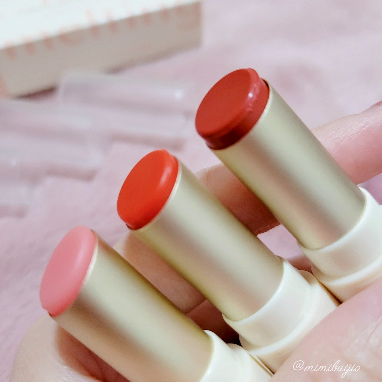 グロッシーメルティングカラーリップバーム/MERZY/リップクリームを使ったクチコミ（3枚目）