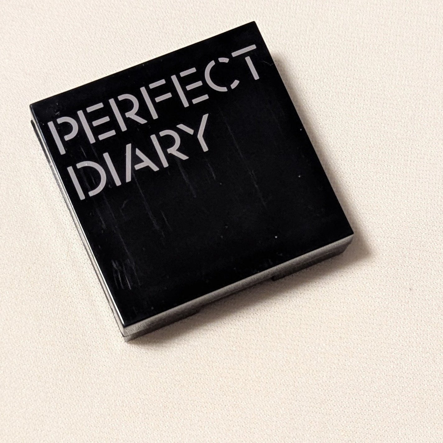 トランスルーシェント ブルーリング セッティング パウダー/PERFECT DIARY/プレストパウダーを使ったクチコミ(2枚目)