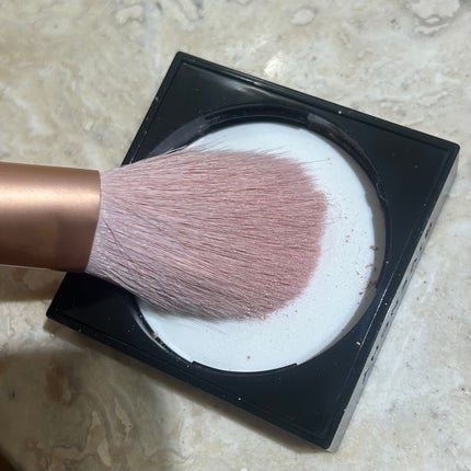 プリズム・リーブル・ハイライター/GIVENCHY/パウダーハイライトを使ったクチコミ(4枚目)