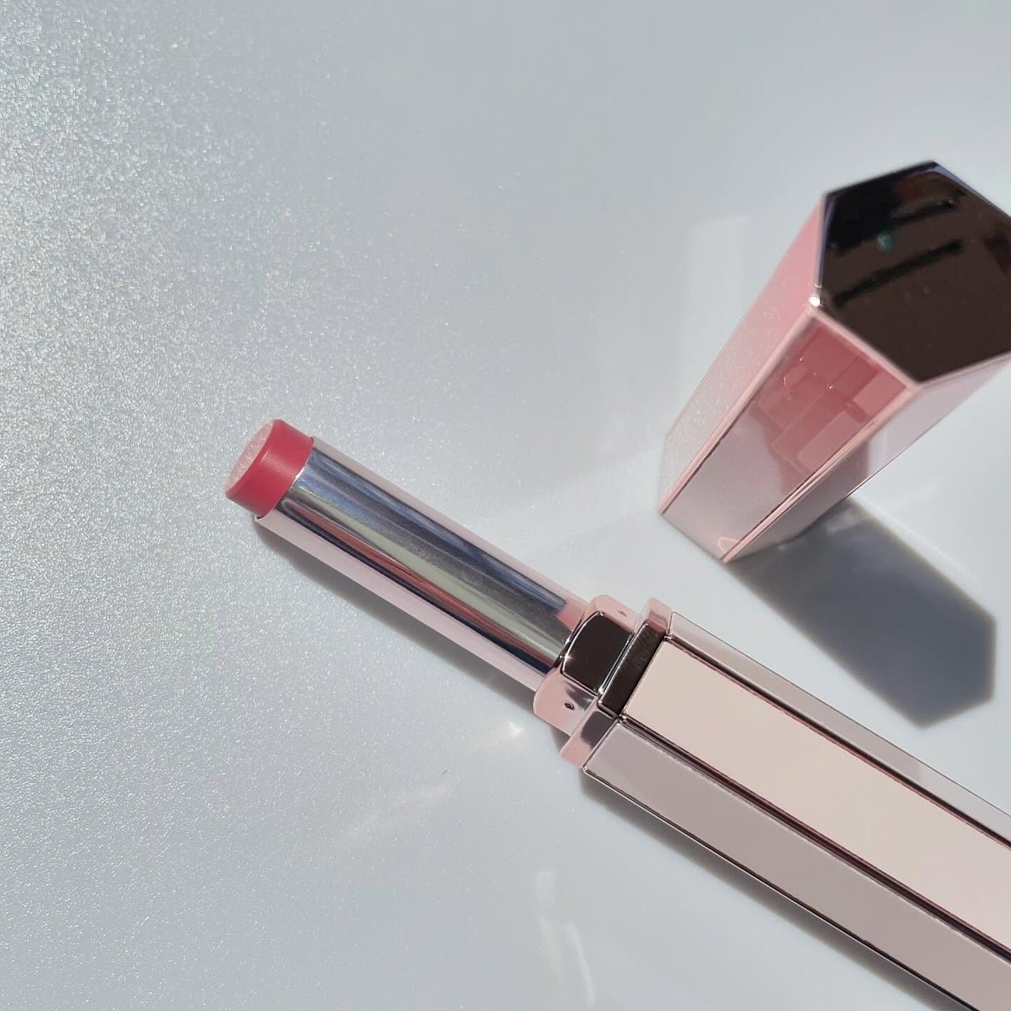 リップアルアグロウシャイン/DEAR DAHLIA/口紅を使ったクチコミ(3枚目)