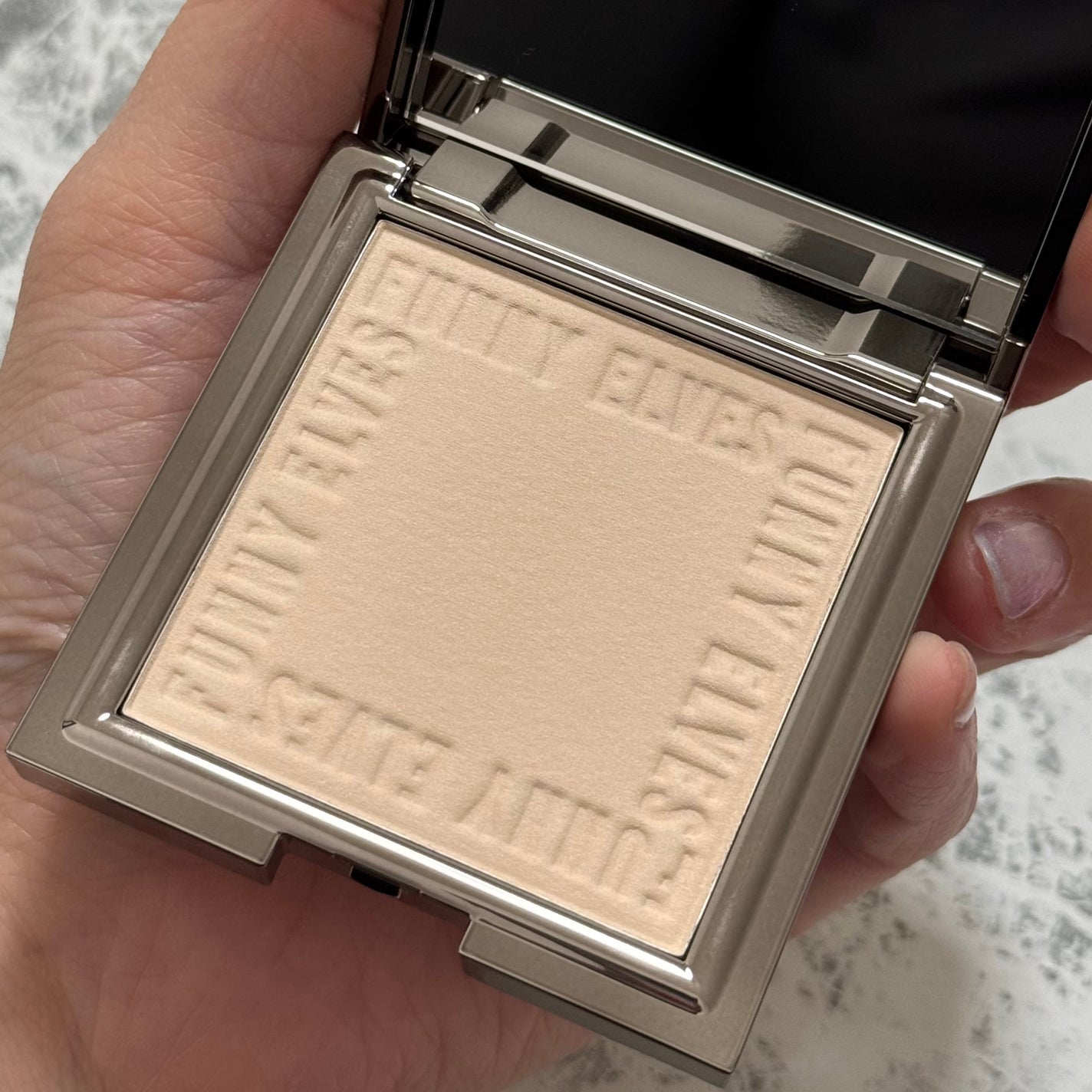 ソフトマットプレストパウダー/FUNNY ELVES方里/プレストパウダーを使ったクチコミ(3枚目)