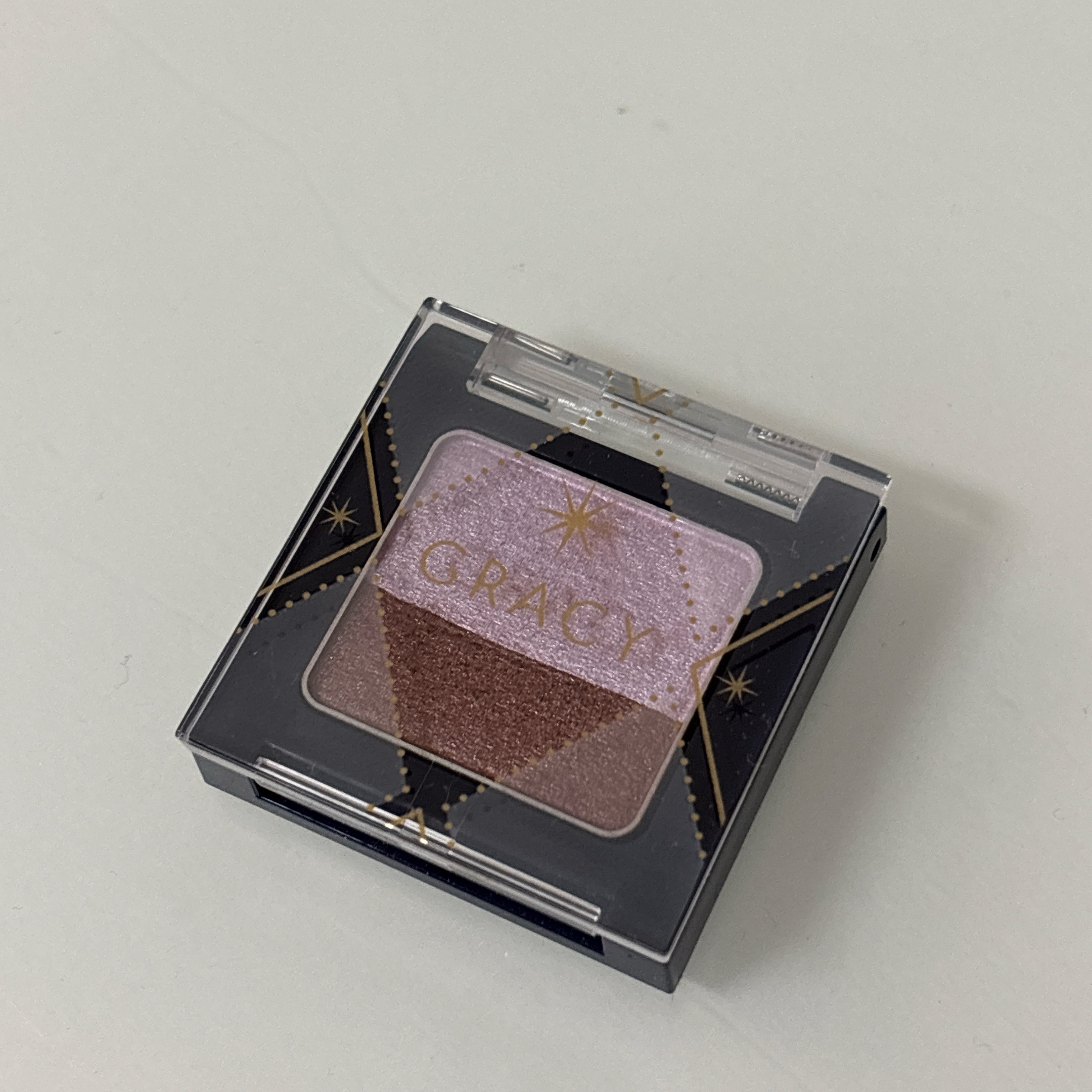 指塗りグラデ アイシャドウ VI1 ラベンダーブラウン/グレイシィ/アイシャドウパレットを使ったクチコミ（2枚目）