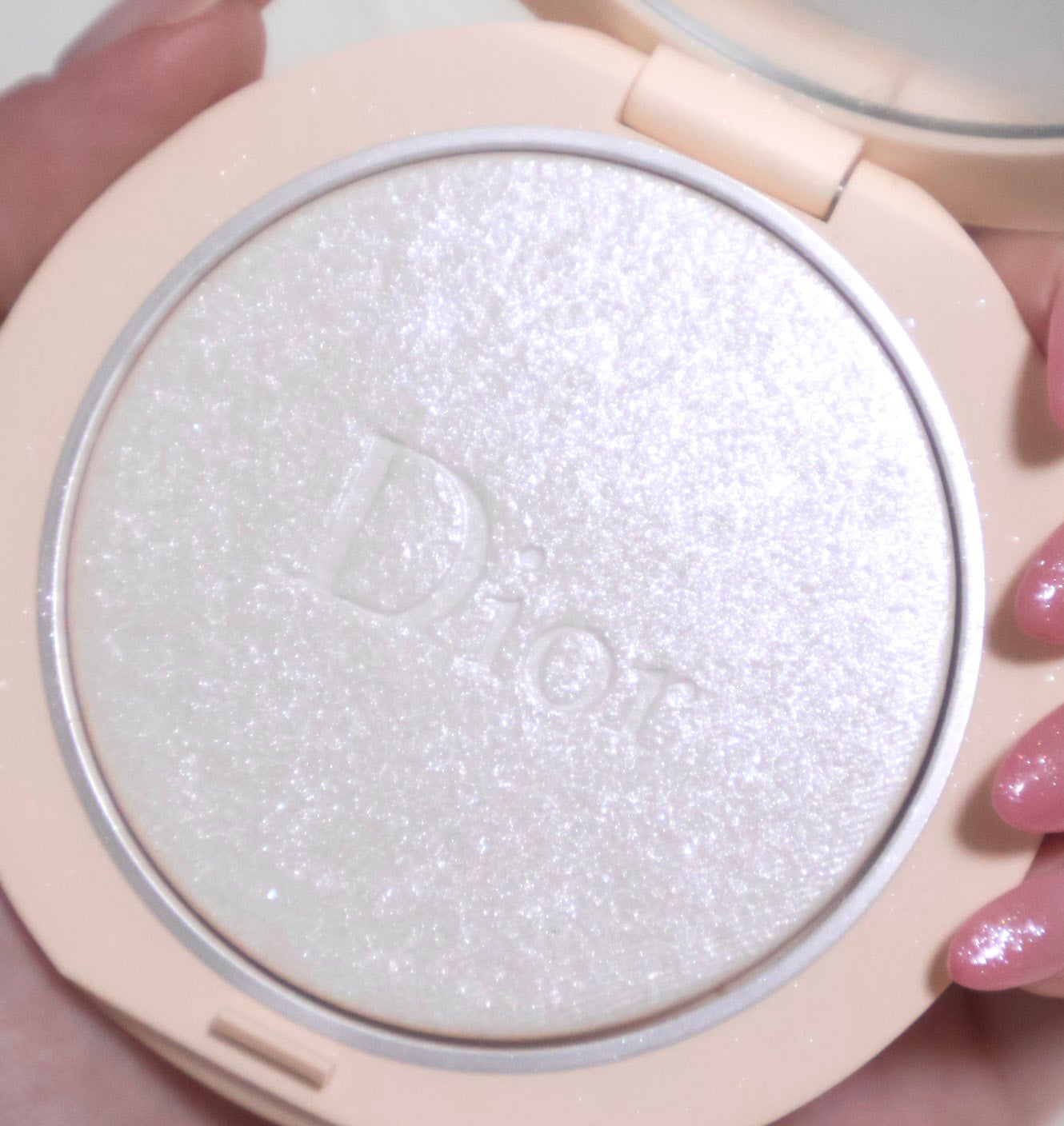 ディオールスキン フォーエヴァー クチュール ルミナイザー/Dior/プレストパウダーを使ったクチコミ(1枚目)