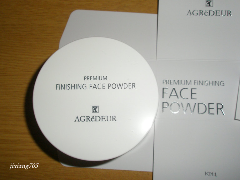 プレミアム フィニッシング フェイスパウダー/アグレデュール/ルースパウダーを使ったクチコミ（1枚目）