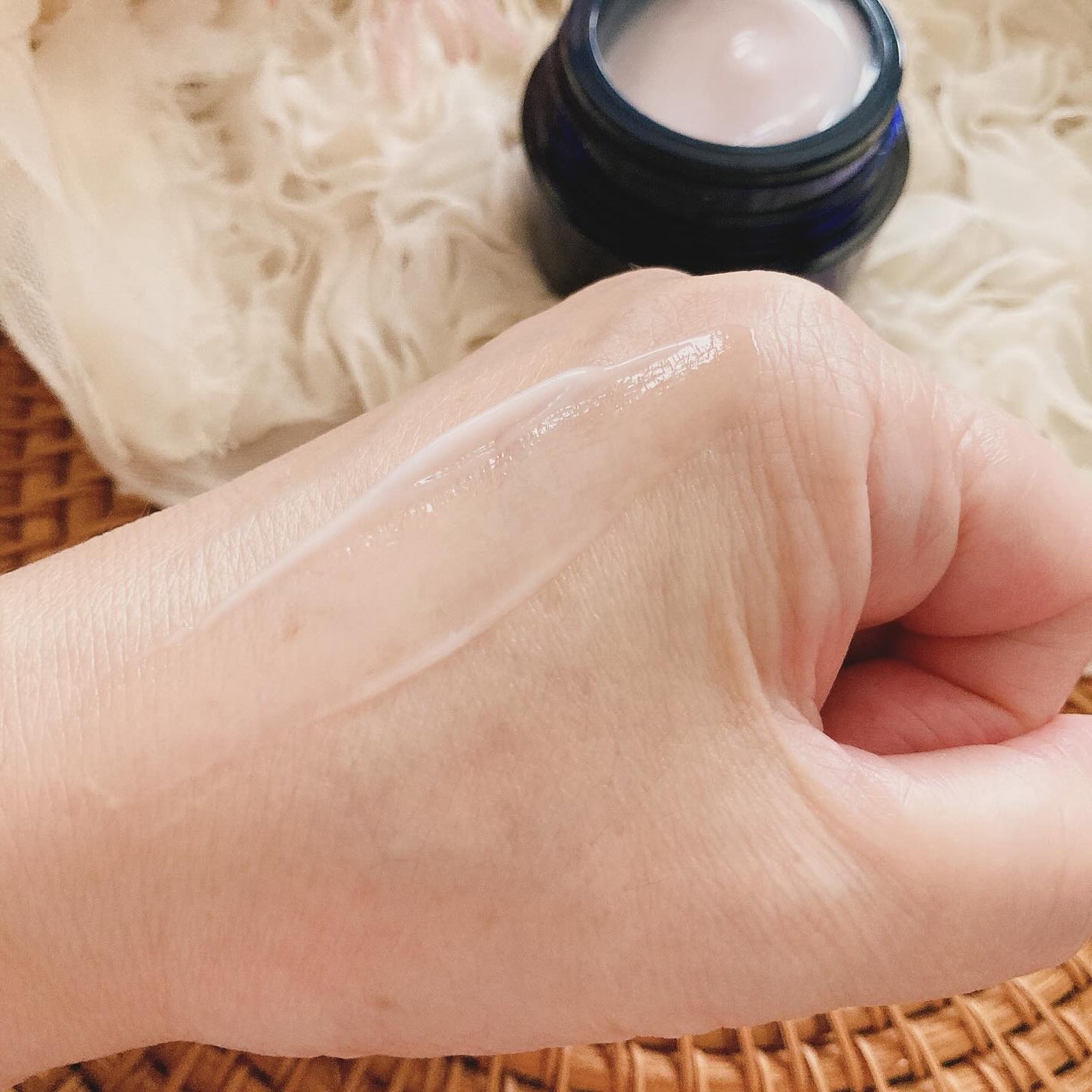 アテニア ミッドナイトモイスチャライザー/アテニア/フェイスクリームを使ったクチコミ(4枚目)