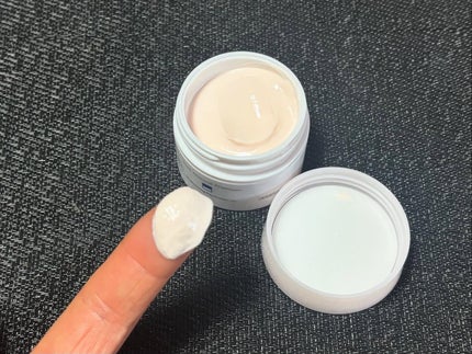 ピュア ナチュラル プレミアム ブライトニング エッセンスローション /pdc/オールインワン化粧品を使ったクチコミ(4枚目)