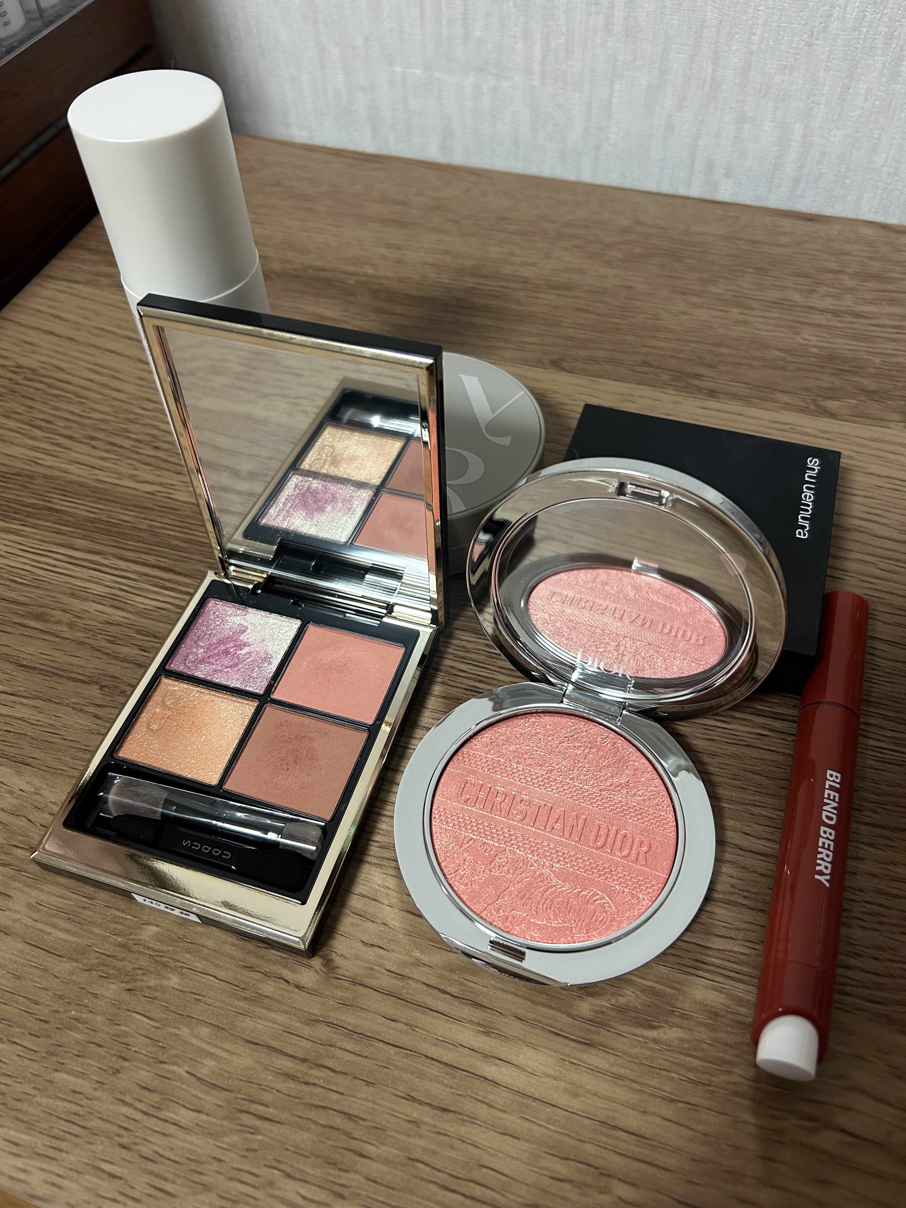 セラムフィット シャイニング トーンアップクリーム V1/ByUR/化粧下地を使ったクチコミ（2枚目）