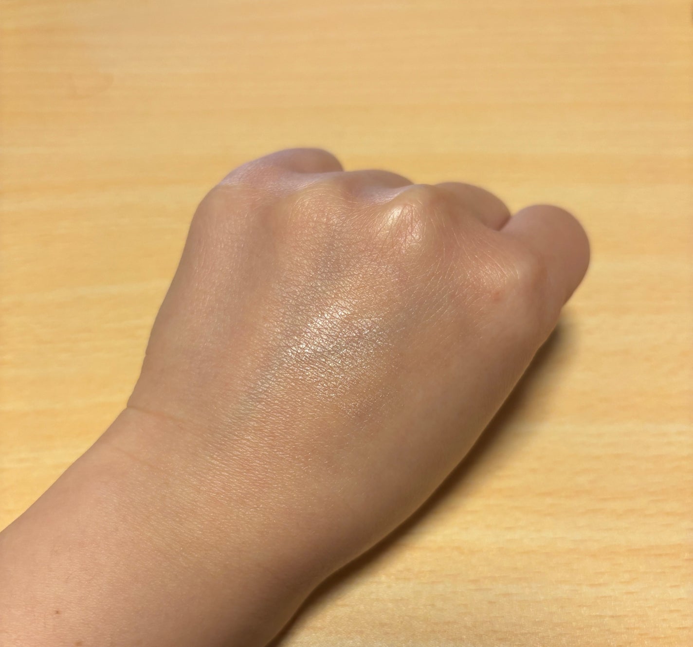 グリームオンフィットシャドウ/excel/スティックアイシャドウを使ったクチコミ(2枚目)