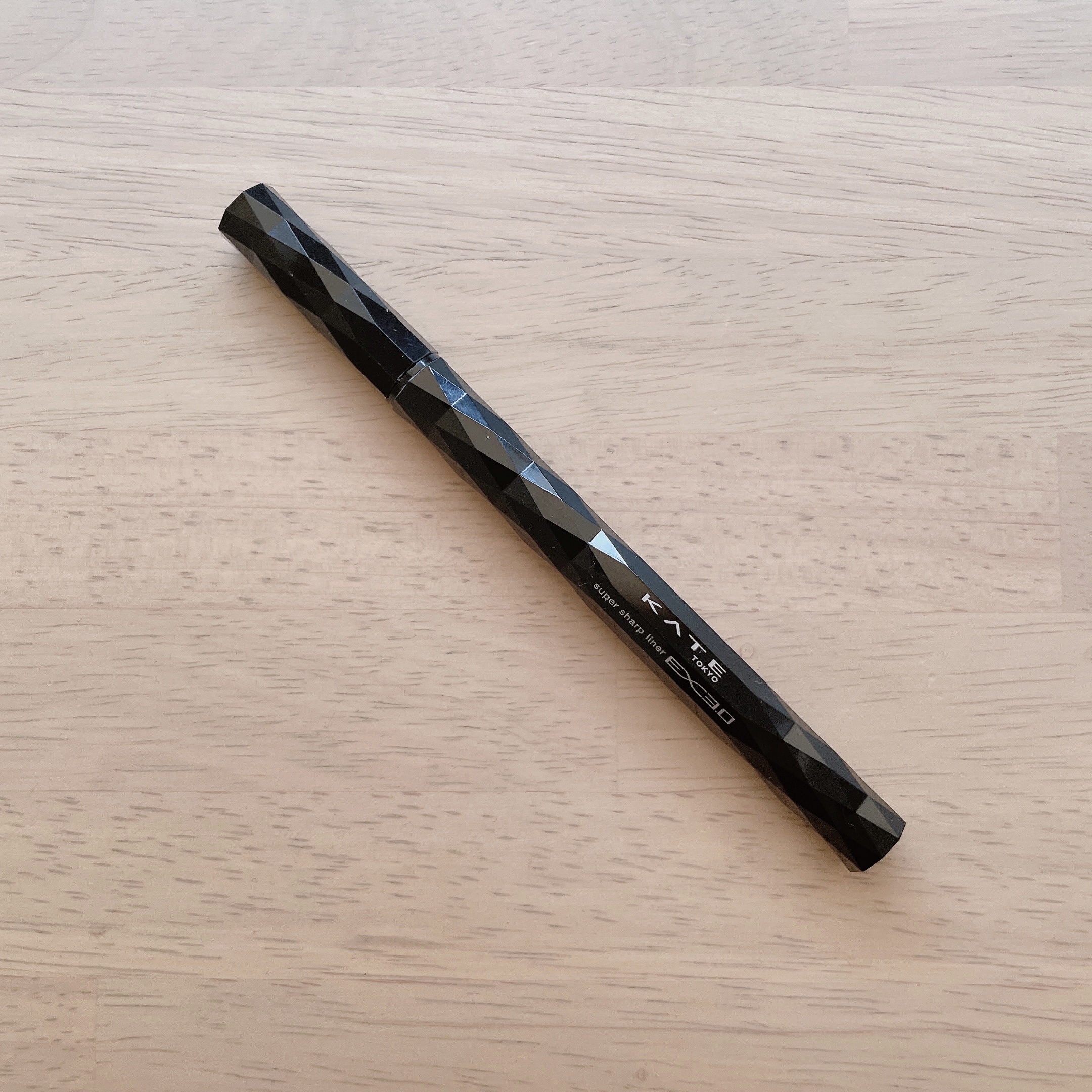 スーパーシャープライナーEX4.0/KATE/リキッドアイライナーを使ったクチコミ（1枚目）