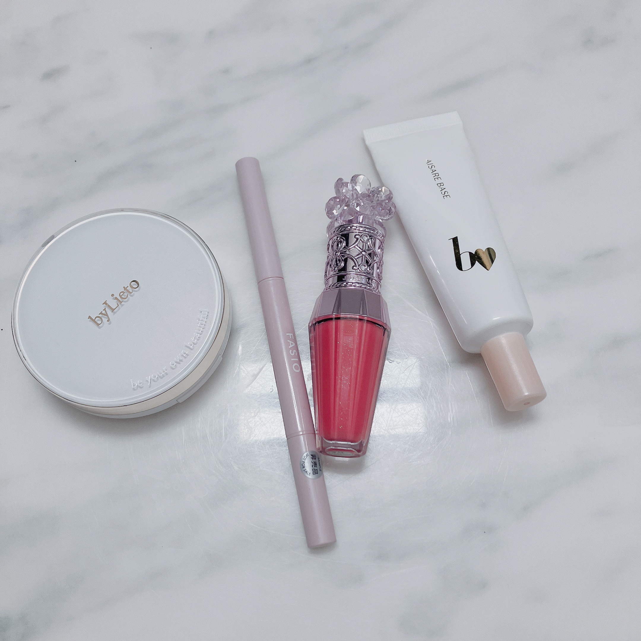 ジルスチュアート　クリスタルブルーム　リップブーケ セラム 111 happiness petal pink＜サクラブーケ＞（限定色）/JILL STUART/リッププランパーを使ったクチコミ（1枚目）