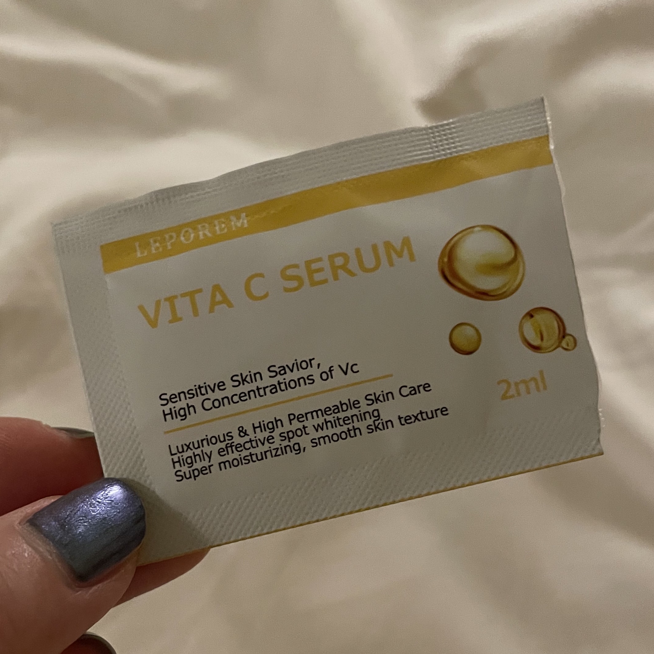 毛穴美容液 VITA.C.SERUM/LEPOREM/美容液を使ったクチコミ（1枚目）