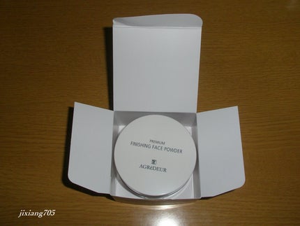 プレミアム フィニッシング フェイスパウダー/アグレデュール/ルースパウダーを使ったクチコミ(2枚目)