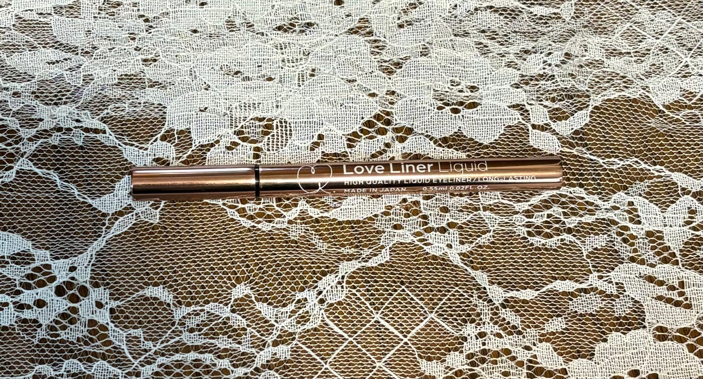 リキッドアイライナーR4/ラブ・ライナー/リキッドアイライナーを使ったクチコミ(1枚目)