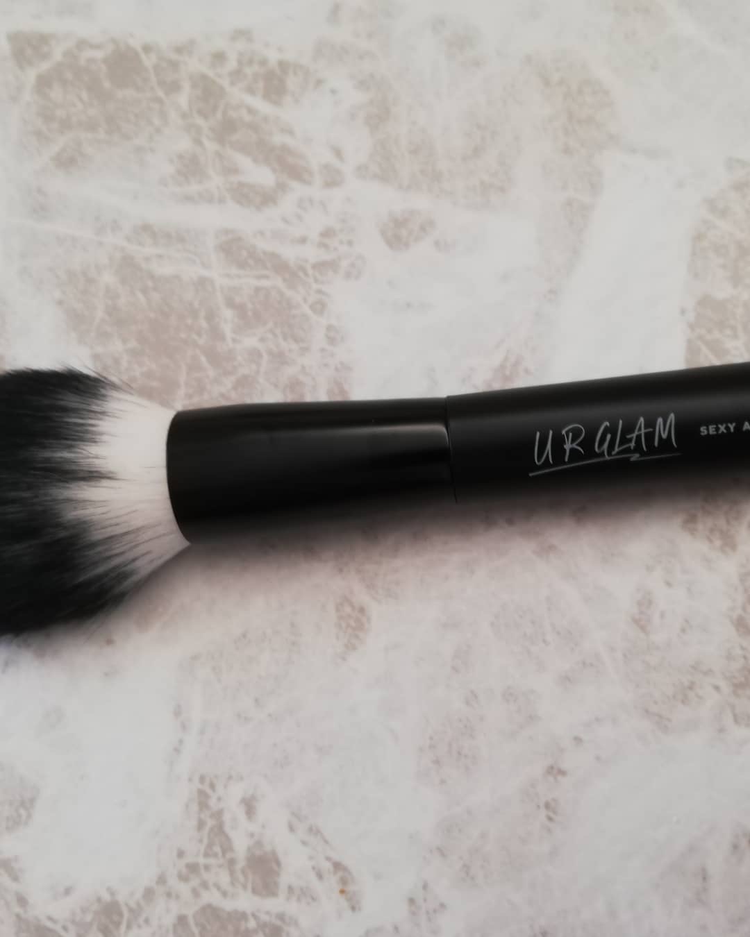 UR GLAM　POWDER BRUSH/U R GLAM/メイクブラシを使ったクチコミ（3枚目）