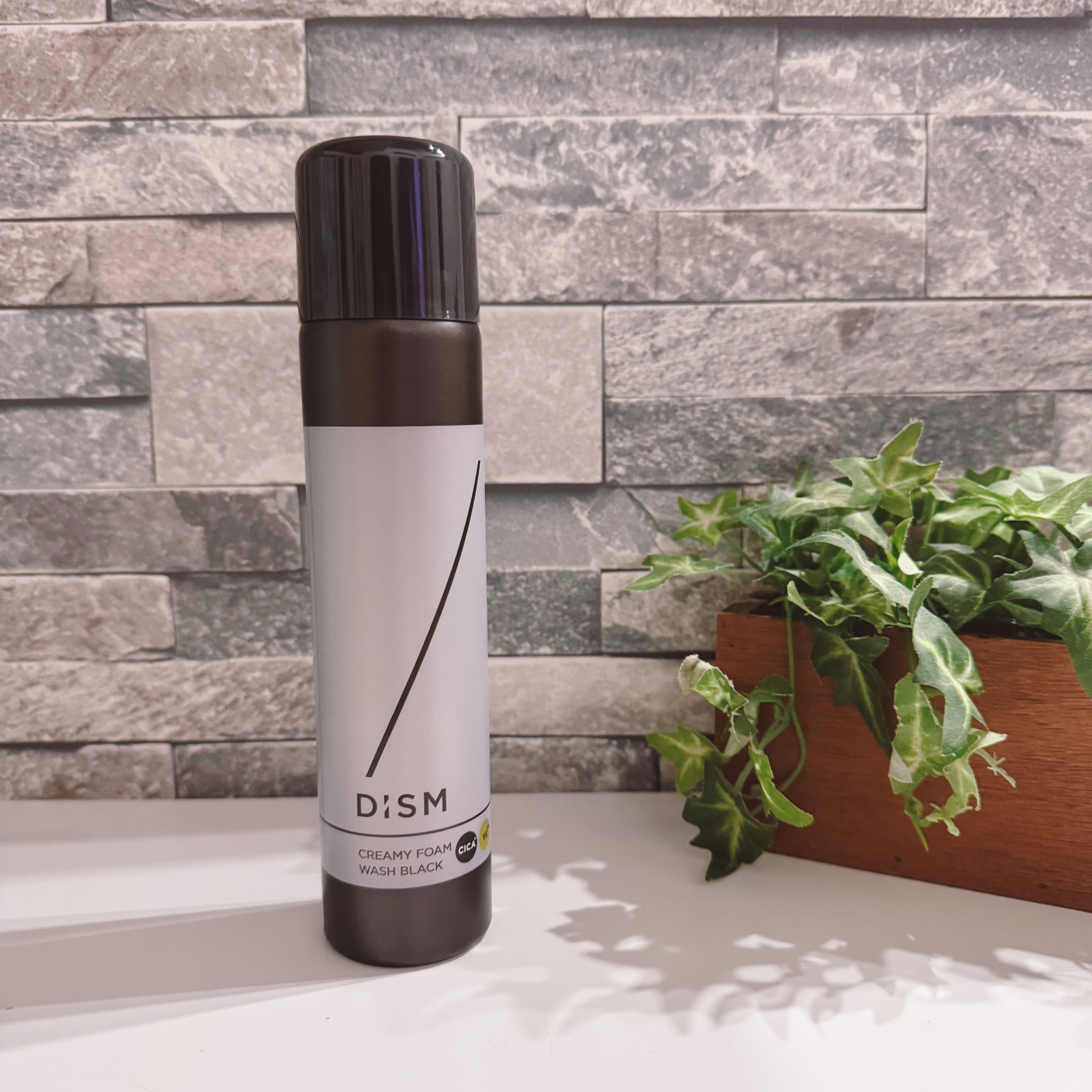 ディズム クリーミーフォームウォッシュ ブラック/DISM/泡洗顔を使ったクチコミ（1枚目）