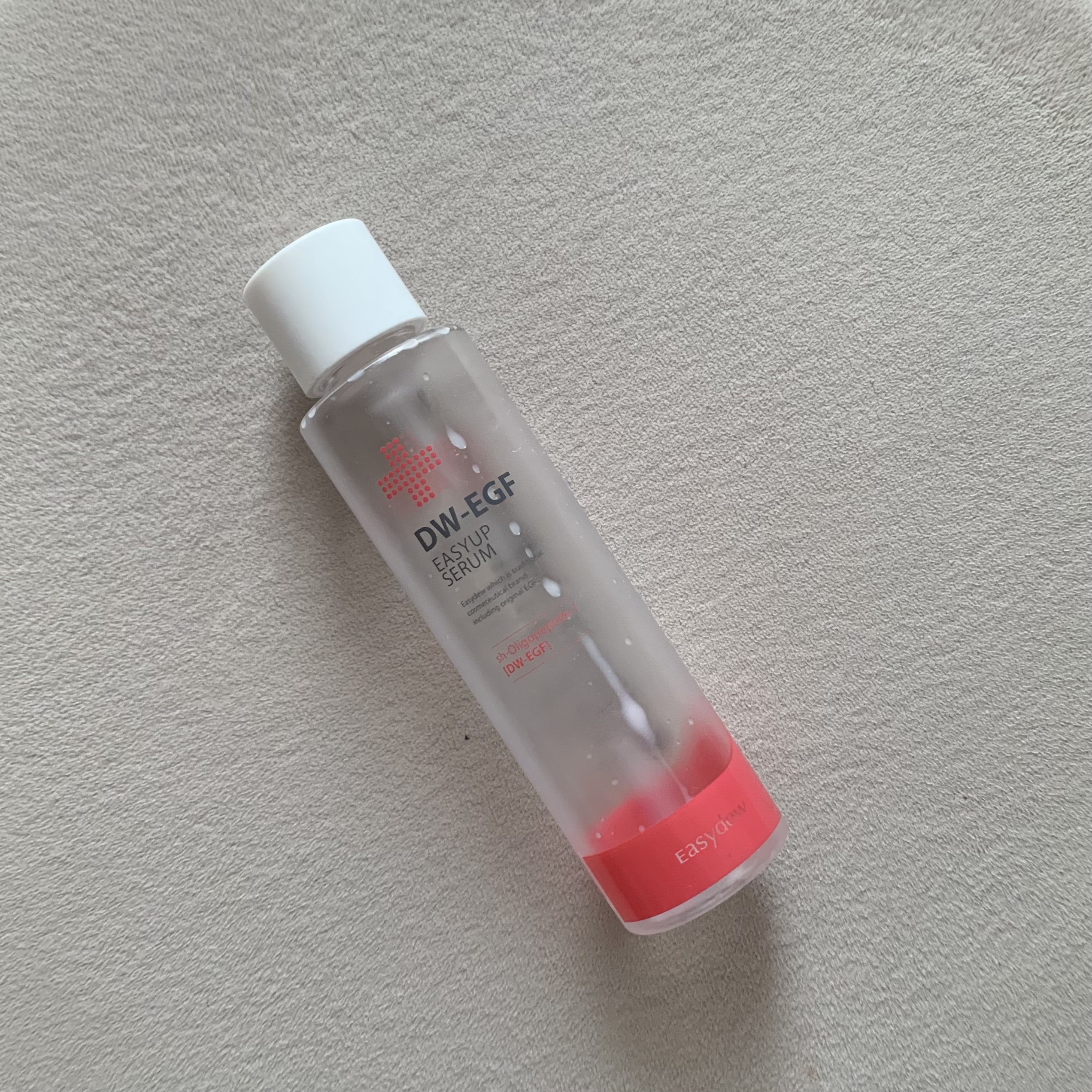 Easydew
DW-EGFイージーアップセラム

最近の使い切りスキンケア

🤍Easydew
DW-EGFイージーアップセラム

サラサラとしたテクスチャーなのに、使ってみると意外と肌がしっとり🍀
朝のスキンケアで特に使っていました