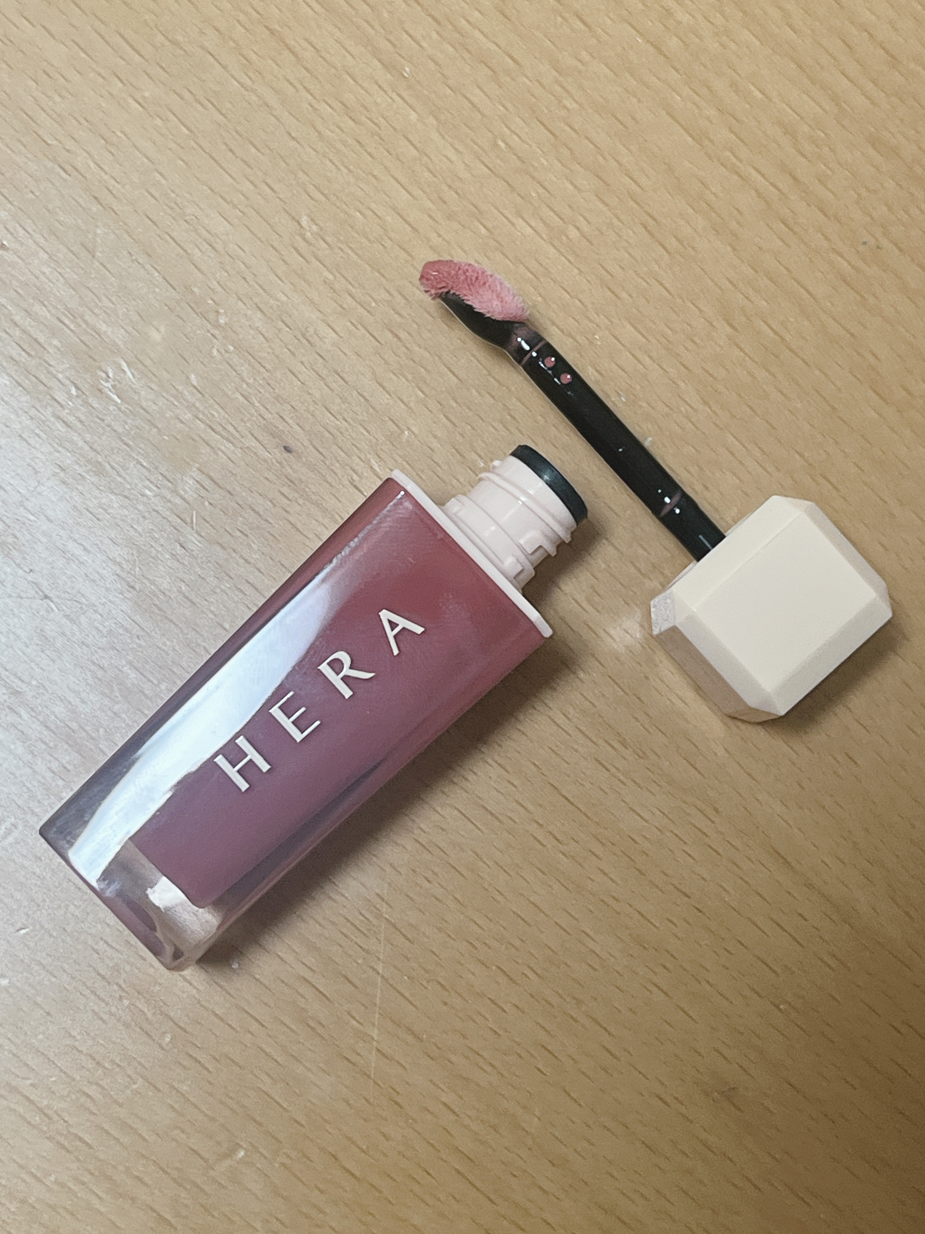 センシュアルスパイシーヌードグロス/HERA/リップグロスを使ったクチコミ（2枚目）