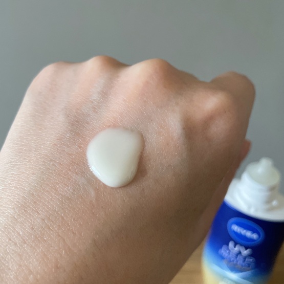 ニベアUV ディープ プロテクト＆ケア ジェル/ニベア/日焼け止めジェルを使ったクチコミ（2枚目）