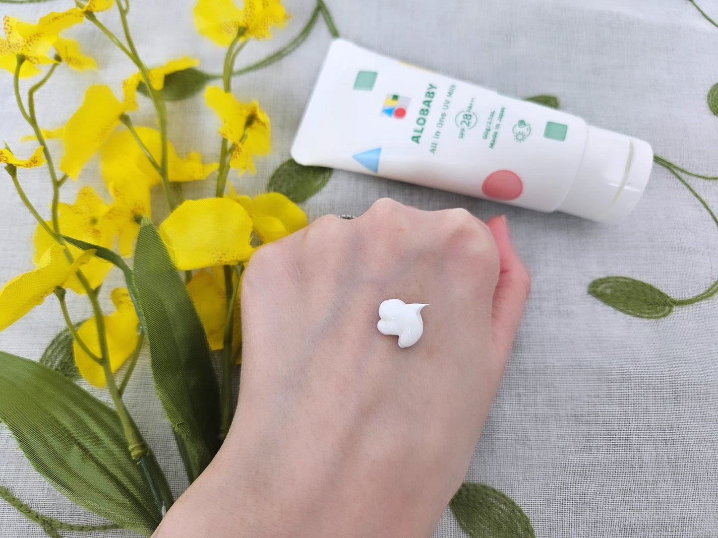 アロベビー オールインワンUVミルク/ALOBABY/日焼け止めミルクを使ったクチコミ(2枚目)