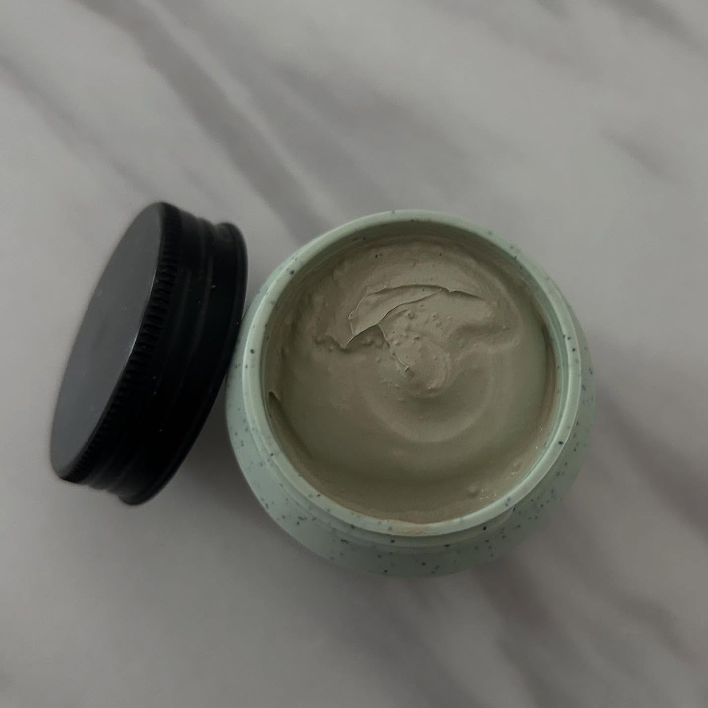 スーパーヴォルカニック ポア クレイマスク クールミントチョコレート/innisfree/洗い流すパック・マスクを使ったクチコミ(2枚目)