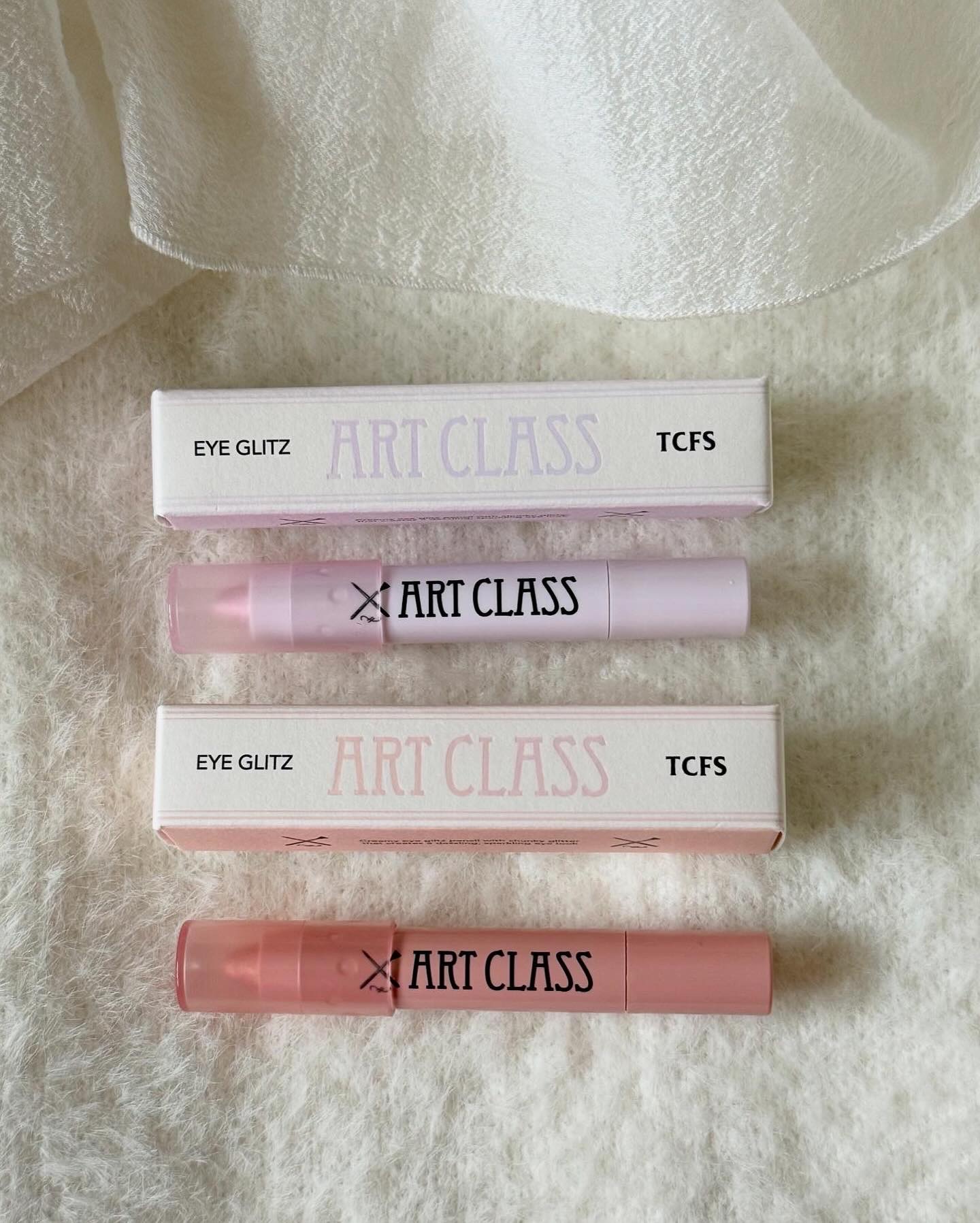 アートクラス アイグリッツ/too cool for school/スティックアイシャドウを使ったクチコミ（2枚目）