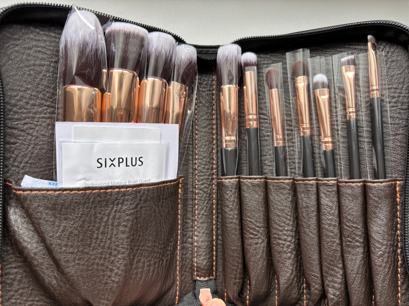 貴族のゴールド メイクブラシ11本セット 化粧ポーチ付き/SIXPLUS/メイクブラシを使ったクチコミ(1枚目)