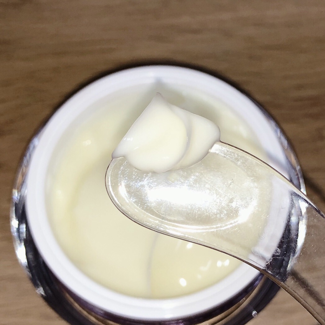 コラーゲンバウンスアップバリアクリーム　/CNP Laboratory/フェイスクリームを使ったクチコミ（3枚目）