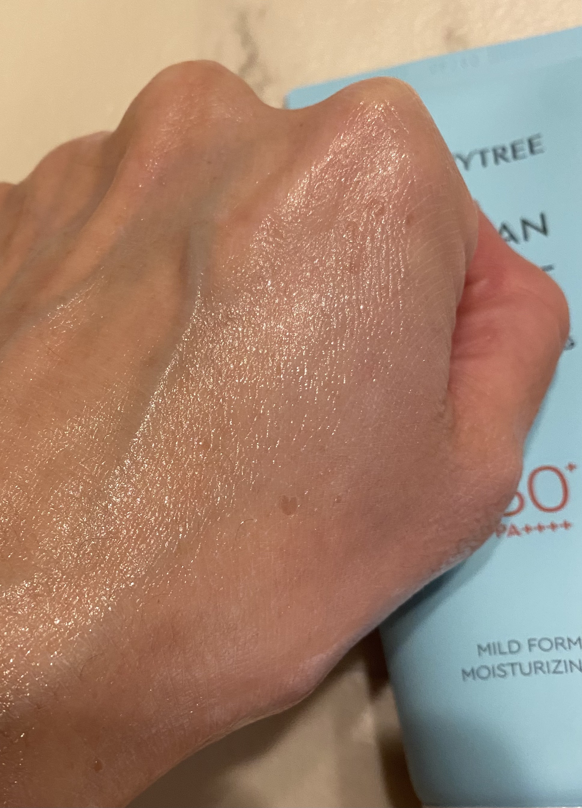 アーバン シェード クールカーミング 水分サン/DEWYTREE/日焼け止め・UVケアを使ったクチコミ（3枚目）