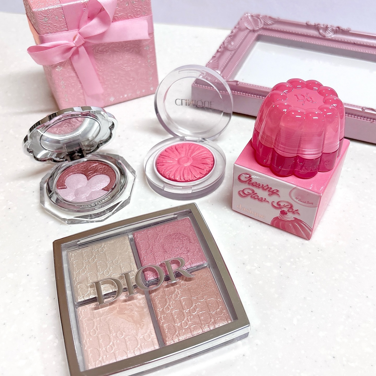 【旧】ディオール バックステージ フェイス グロウ パレット/Dior/ハイライトを使ったクチコミ（1枚目）