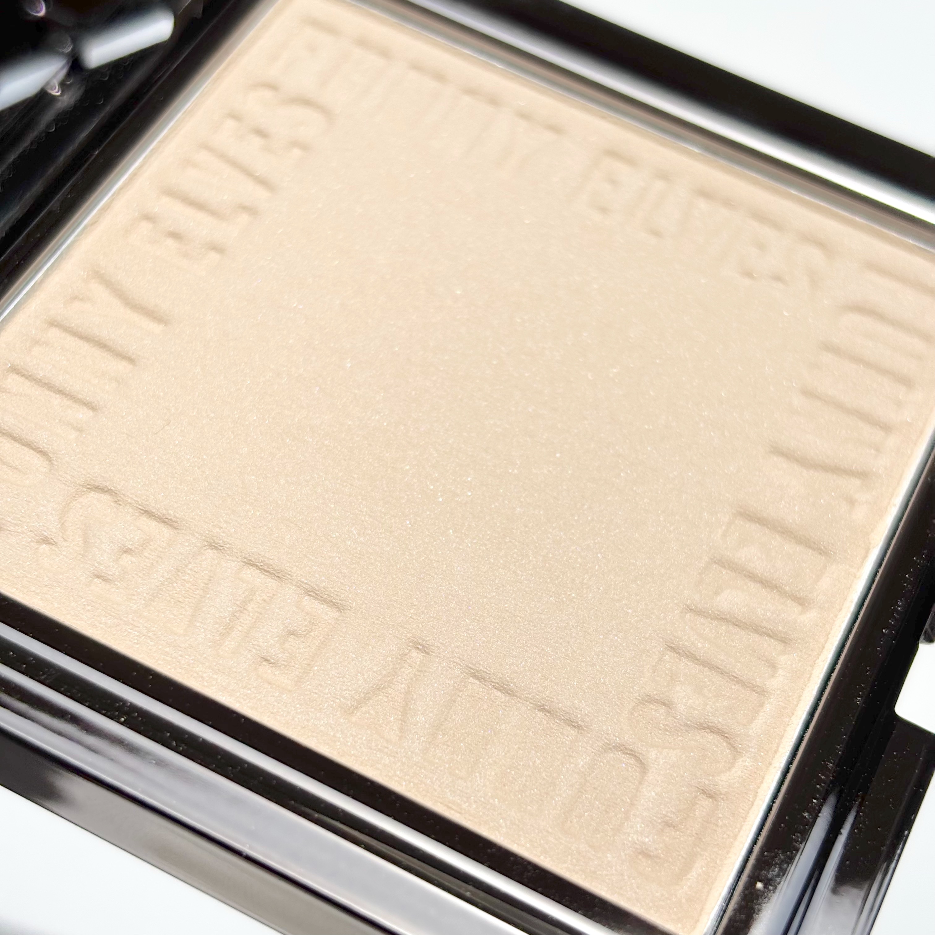 ソフトマットプレストパウダー/FUNNY ELVES方里/プレストパウダーを使ったクチコミ（3枚目）